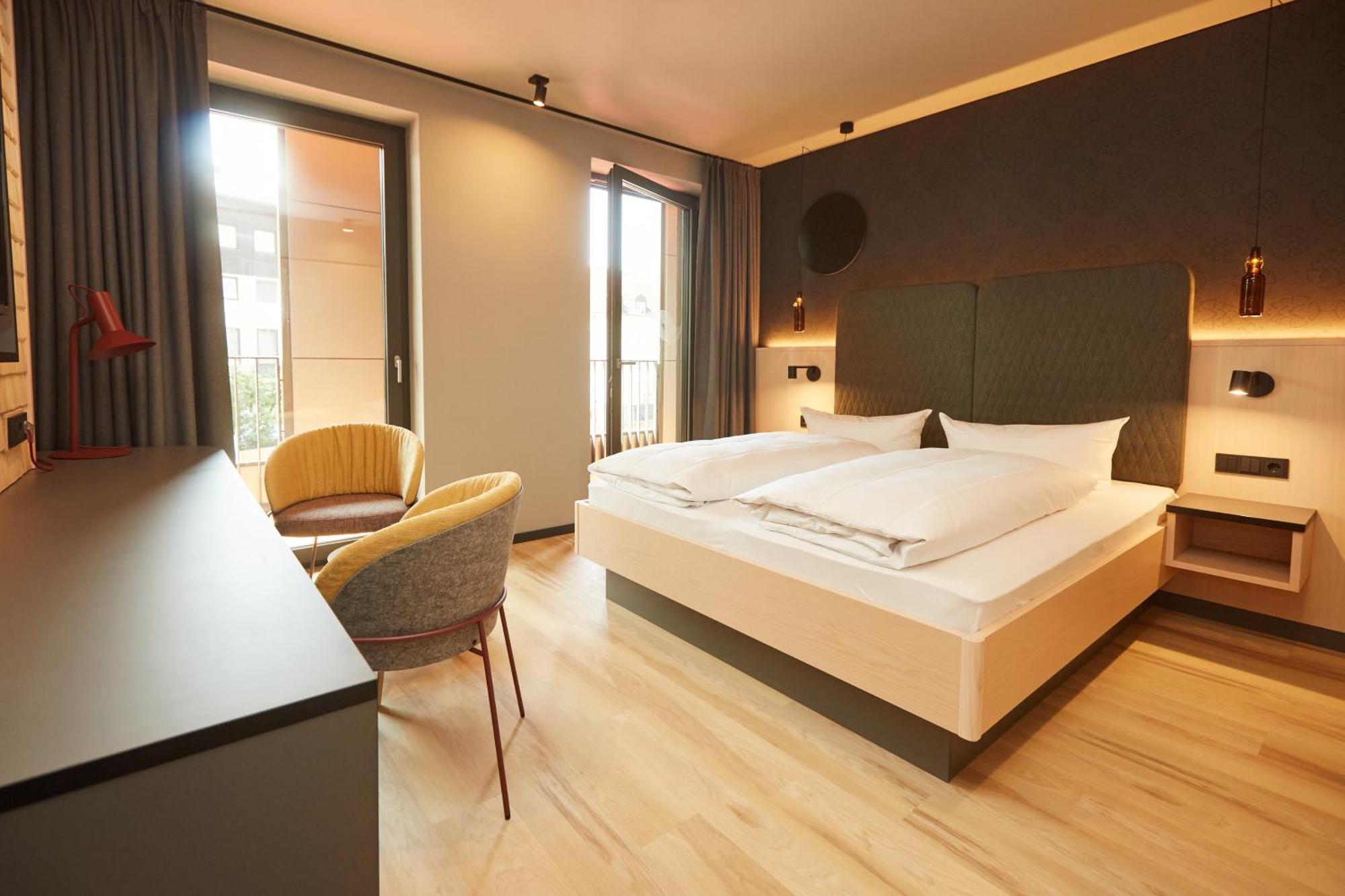 Hotel Zum Goldenen Hirsch ゾントホーフェン エクステリア 写真