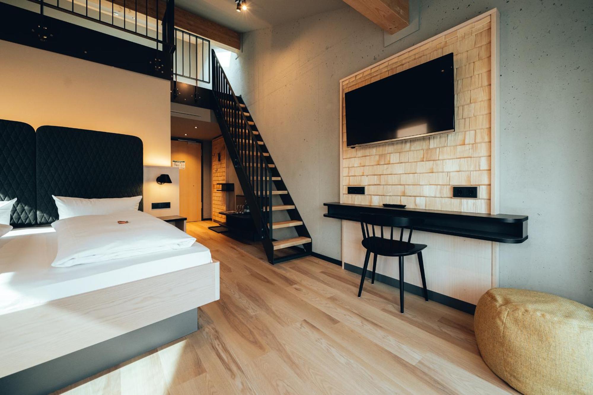 Hotel Zum Goldenen Hirsch ゾントホーフェン エクステリア 写真